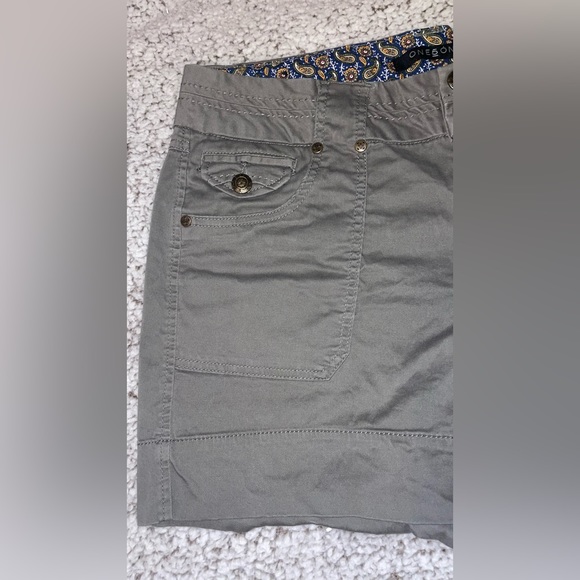 ONE5ONE NEVER WORN GREEN SHORT SIZE 14 PETITE - Picture 7 of 12